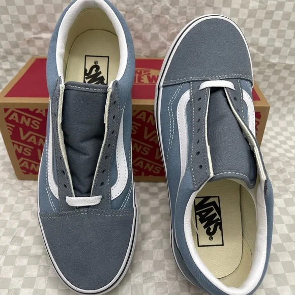 Vans Men’s Old Skool Color Theory Stormy Weather
VN000D9YRV2 Sneakers - Picture 4 of 16